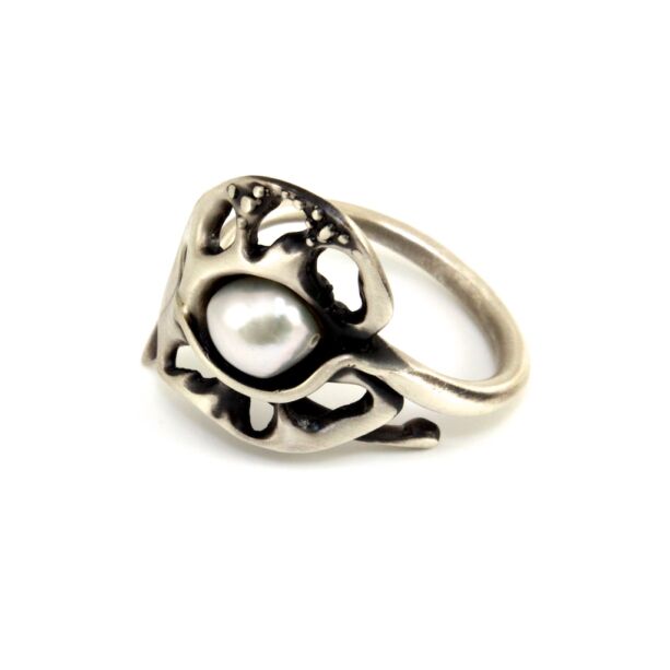 Kézi készítésű gyöngyös ezüst gyűrű