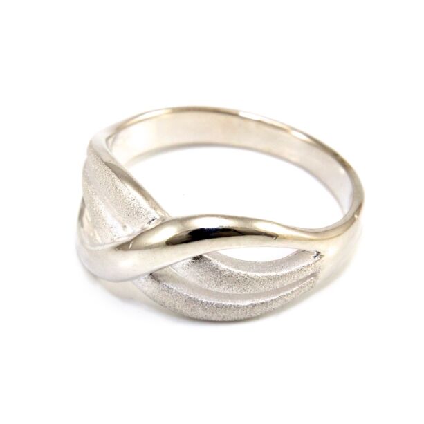 Hullámos ezüst gyűrű