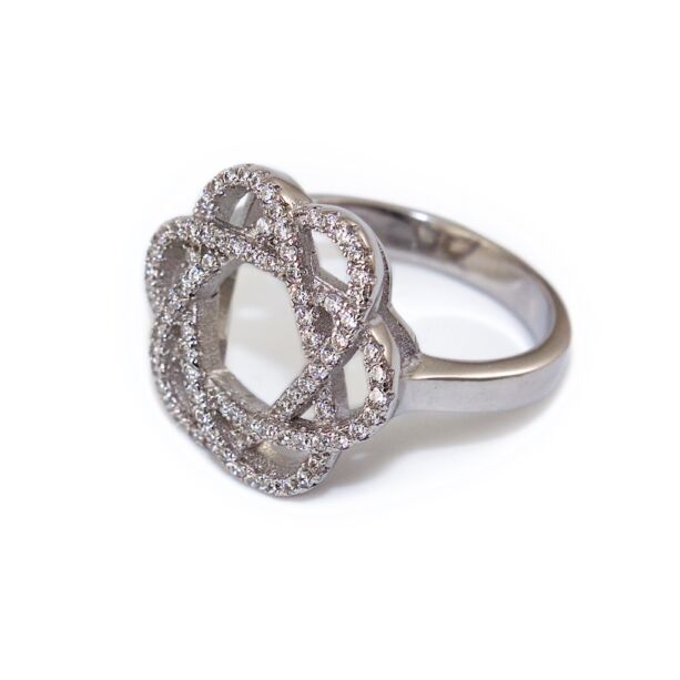 Köves virágos ezüst gyűrű