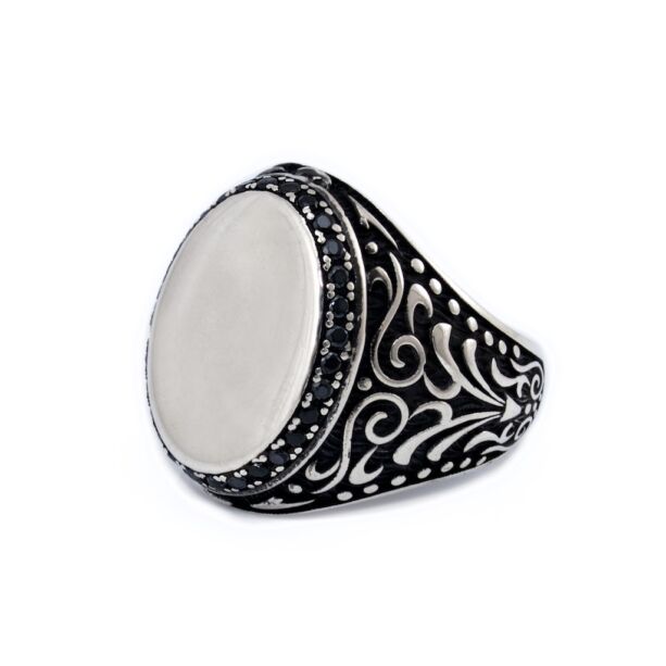 Köves antikolt ezüst pecsétgyűrű