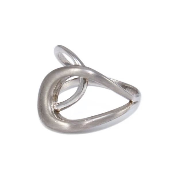 Fényes és matt hurkolt ezüst gyűrű