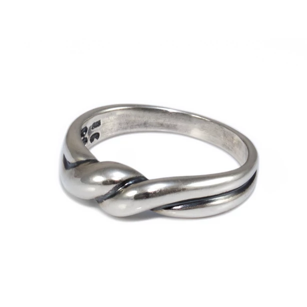 Csavart mintás ezüst gyűrű Csavart mintás ezüst gyűrű