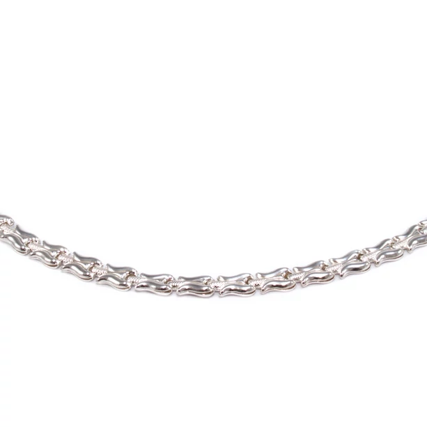 Tulipános lemezelt ezüst nyaklánc Tulipános lemezelt ezüst nyaklánc